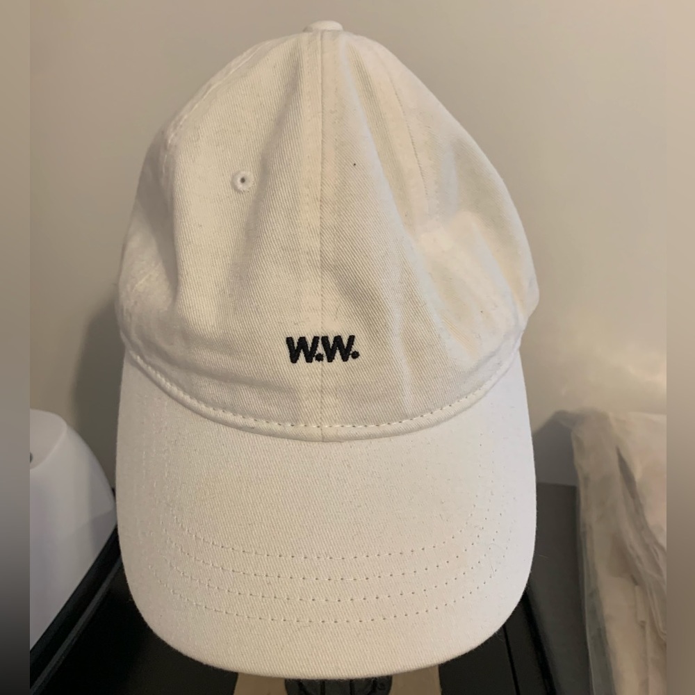 Wood. Wood. Off white hat